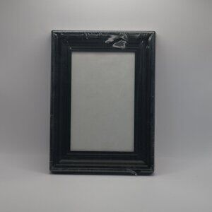 Black Frame 3.5 x 5 (NWT)